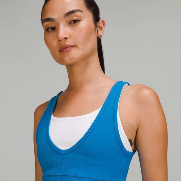 NWOT Blue Power Pivot Tank - Picture 2 of 7